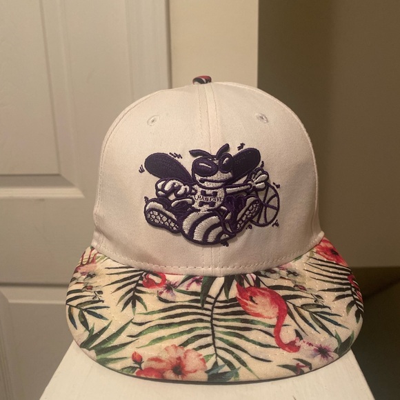 Charlotte Hornets Special Hollywood Classic NEW ERA 9FIFTY Floral